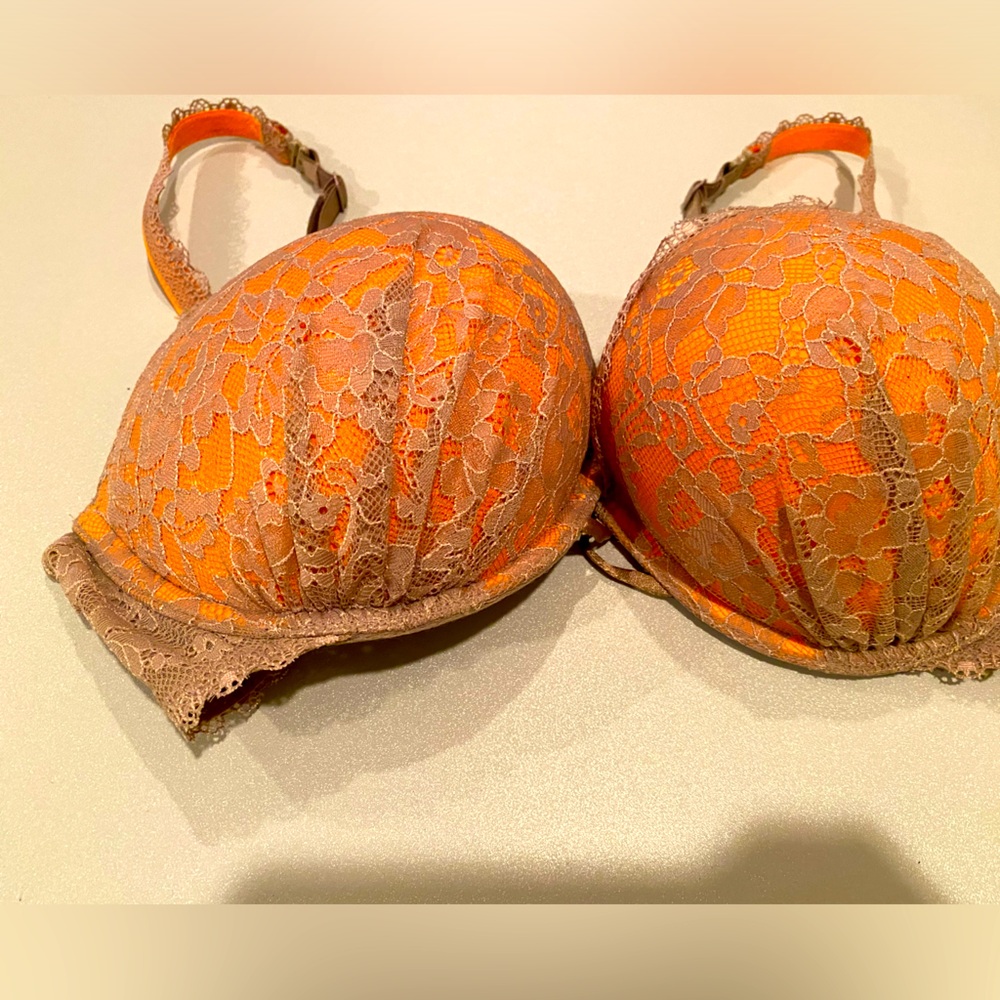 Victoria's Secret Miraculous Orange and Tan Lace Size 36C